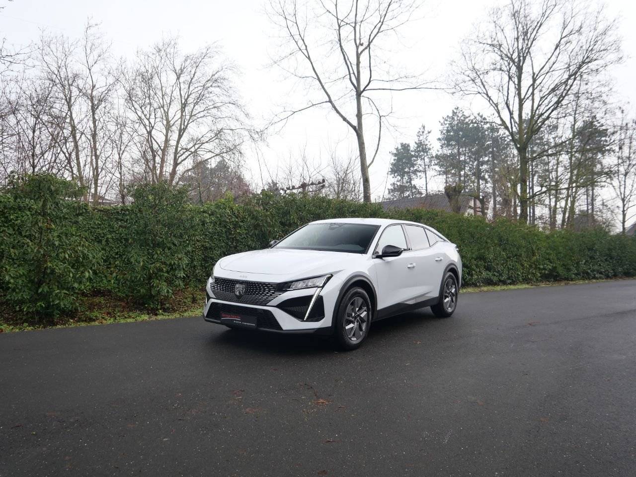 Peugeot 408 HYBRID 136 e-DSC6 Allure