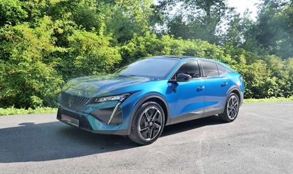 Peugeot 408